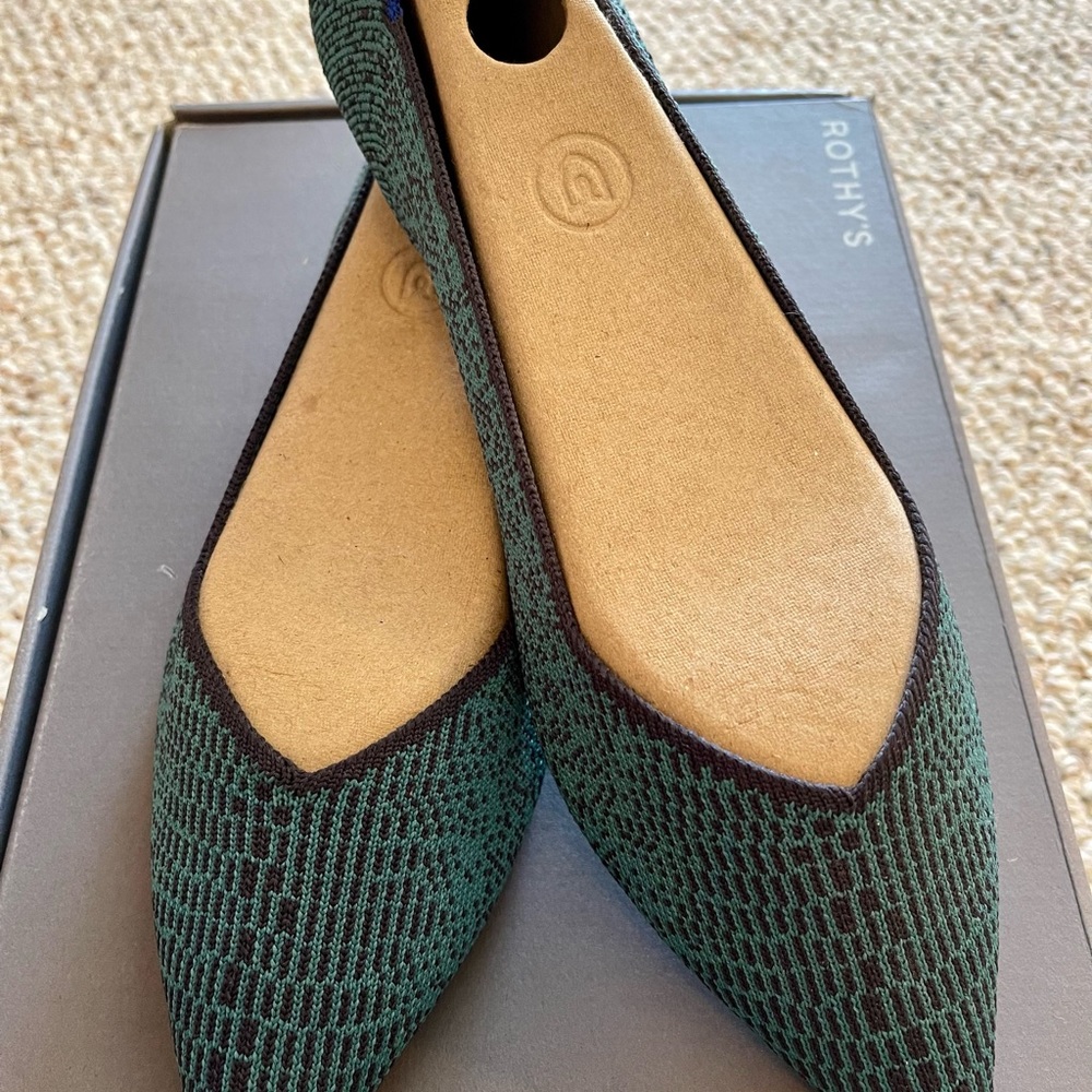 Size 9 Rothys Point. Spruce Python (Emerald And N… - image 3